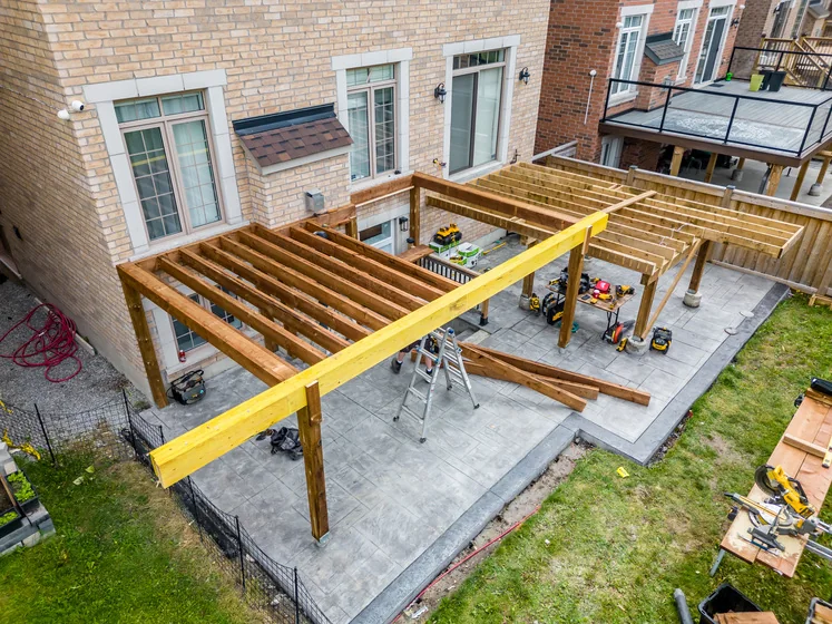 custom wood pergola construction
