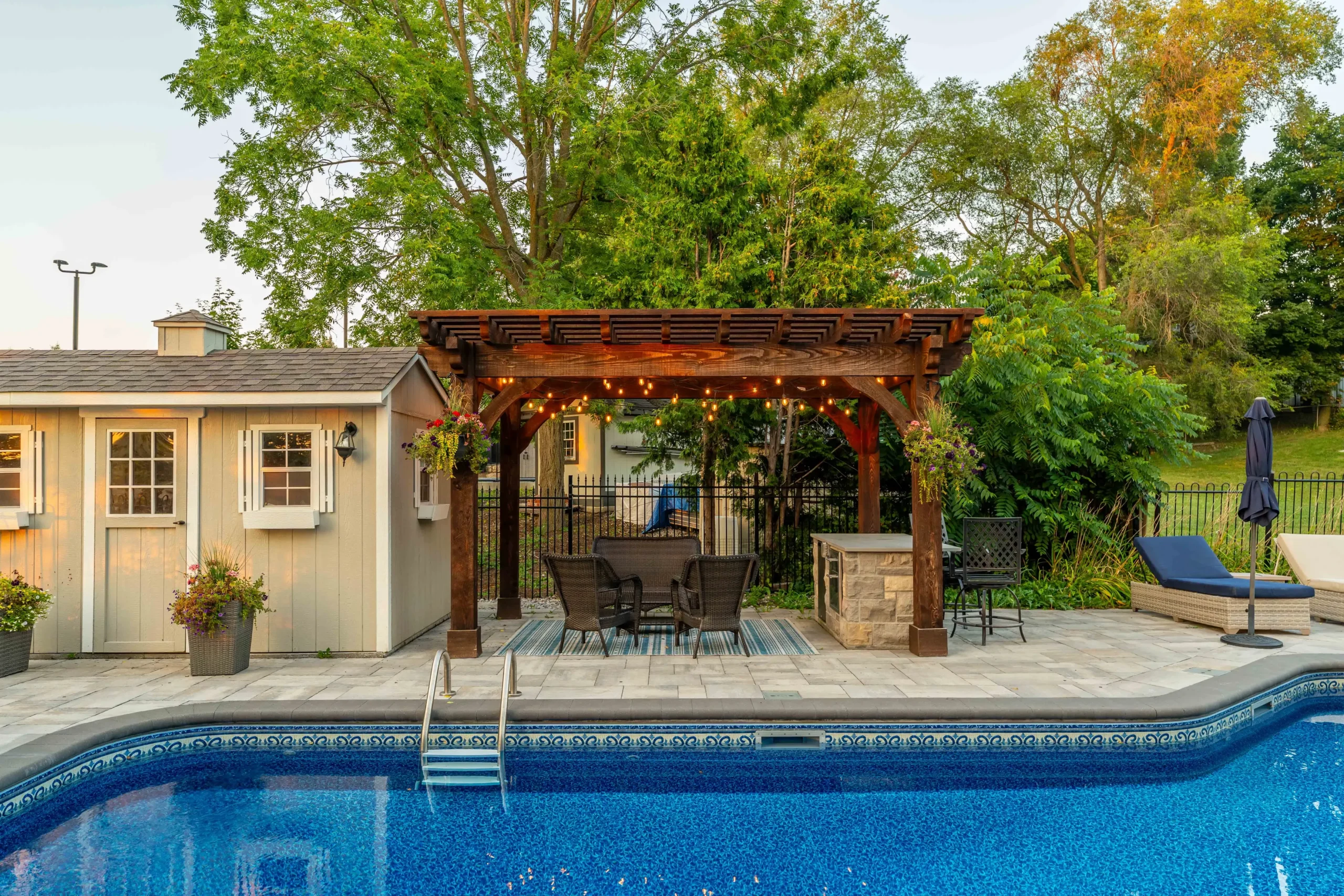 custom gazebos toronto